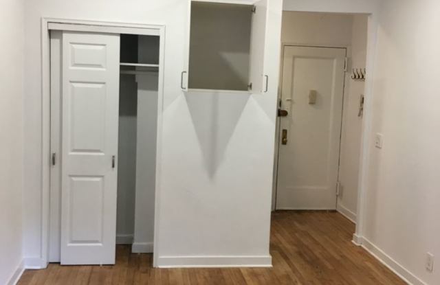 142 Hicks Street Gallery 4