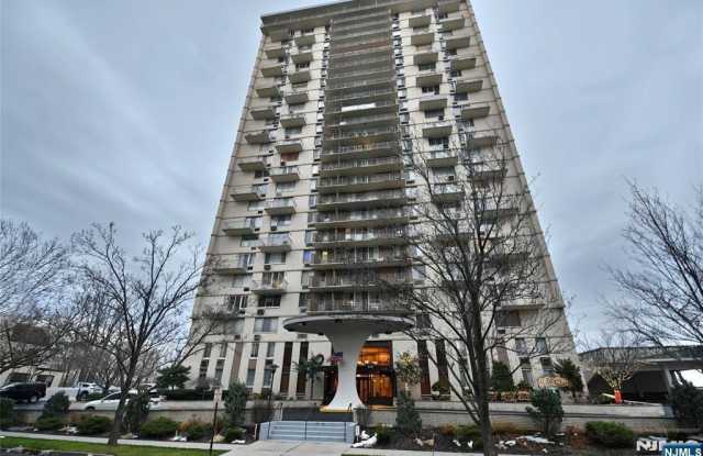 160 Overlook Avenue Gallery 1
