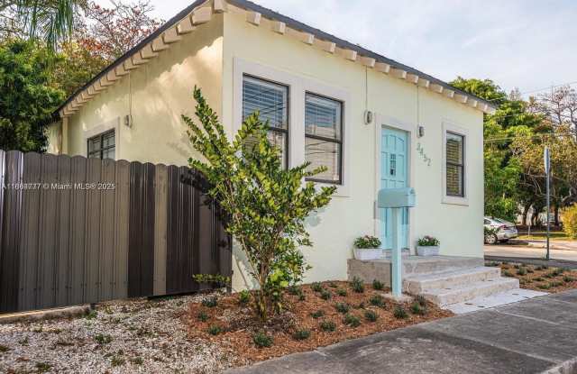 3452 Margaret St photos photos