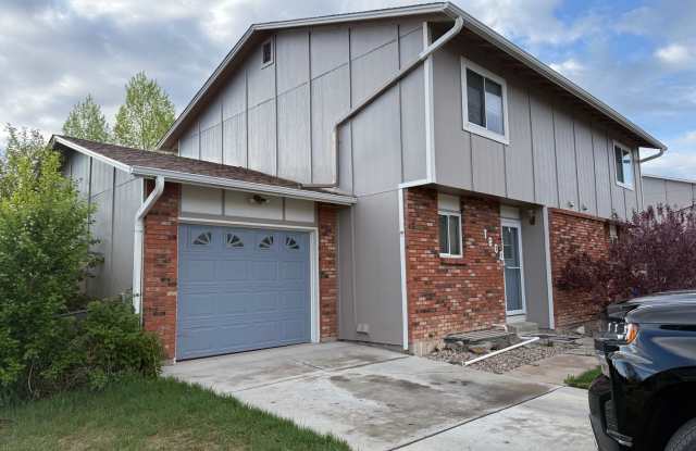 3 Bedroom Townhome in FC! photos photos