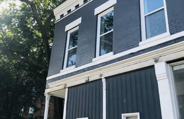 2724 West Chicago Avenue photos photos