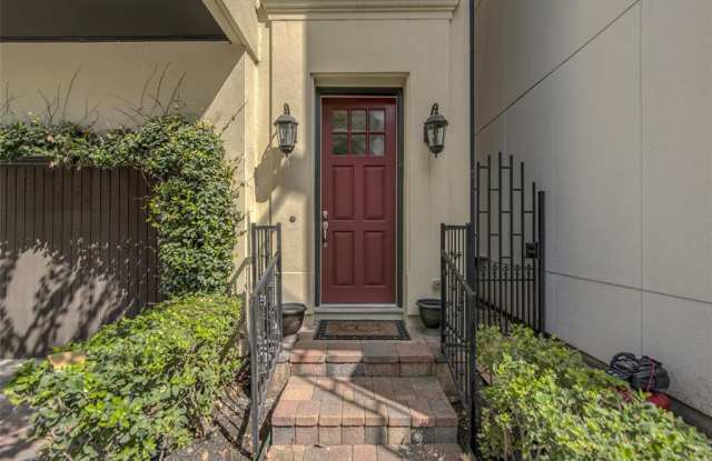 1728 Upland Lakes Gallery 2