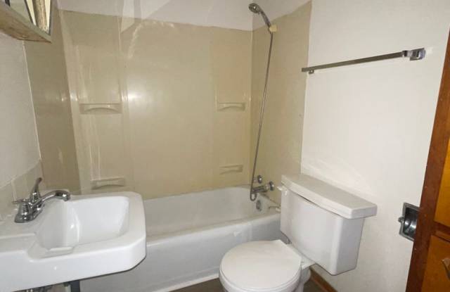 Pleasant St photos photos