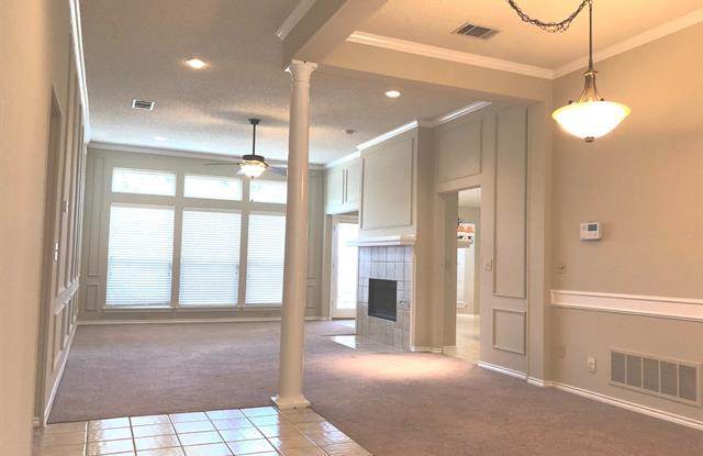 2350 Glen Ridge Drive Gallery 3