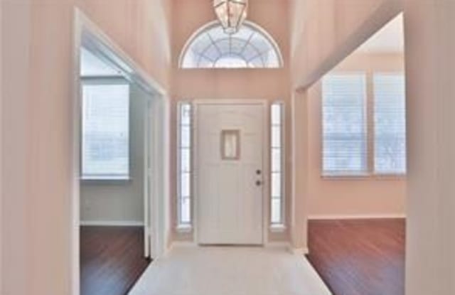 8406 Falconet Circle Gallery 2