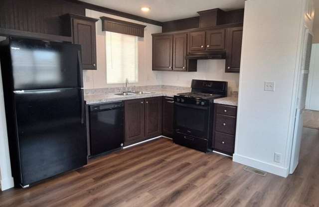 1190 S. Mojave Rd photos photos