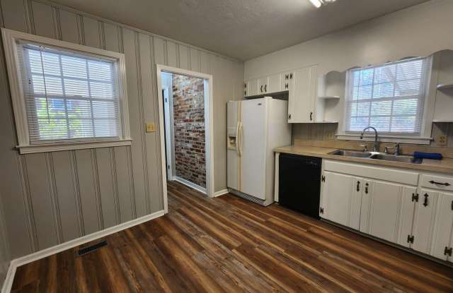 !!500!! Move-IN Discount Spacious 3-Bedroom Brick Home with Two Living Areas & Fenced Backyard! Gallery 3