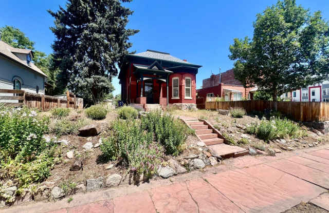 Victorian Charm in Jefferson Park photos photos