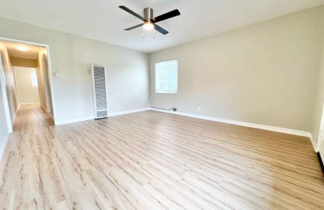 Top-Floor Urban Retreat in the Heart of Downtown Long Beach - 1 Car Garage Included! photos photos