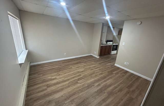 All utilities are included: 1-Bedroom Apartment – Great Location! Gallery 4