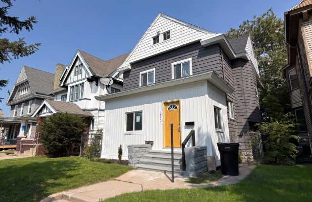 210 South Taylor Street Gallery 3
