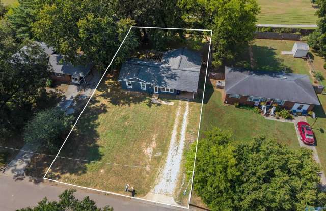 805 W Arbor Drive NW Gallery 2