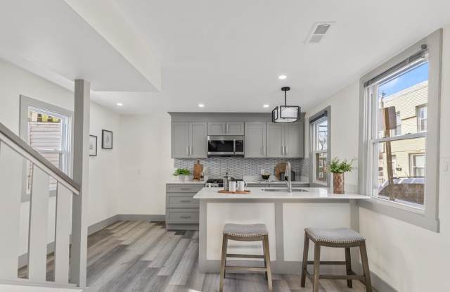 Newly Remodeled 3BD 2Bath Home - 20 Hazel Street, Lancaster, PA 17603