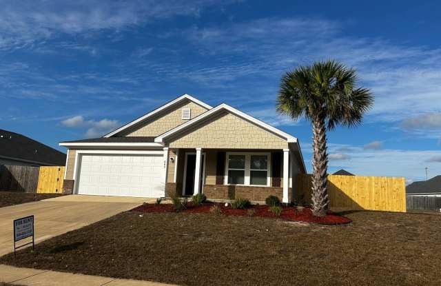 Beautiful 4/2 home with NEW fenced yard photos photos