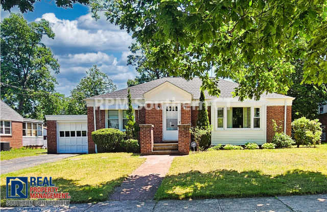 Charming 3-Bed, 2-Bath Home for Rent in Beaver Hills photos photos