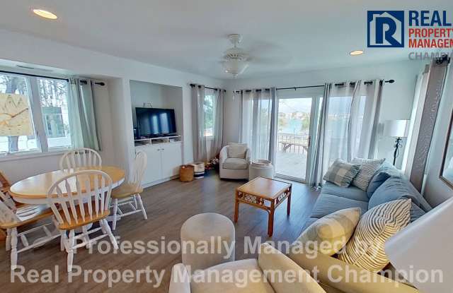 Furnished Year Round Rental One Block from Ocean on Wrightsville Beach Gallery 4