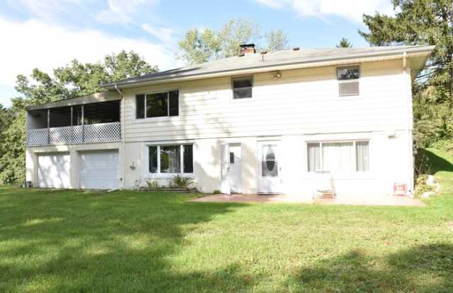 9961 Rosehill Road photos photos