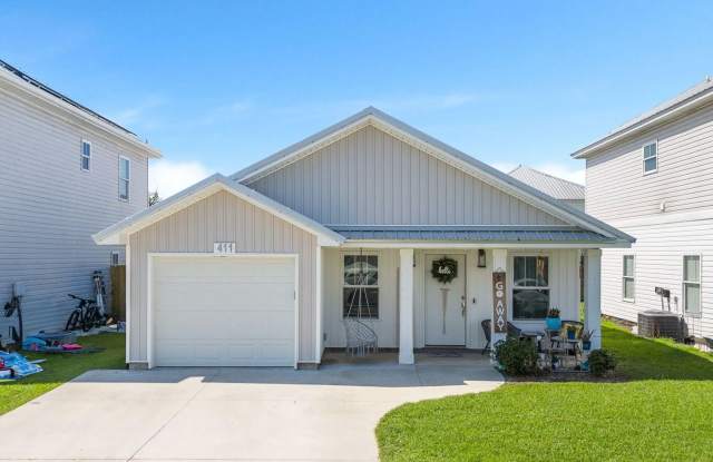 3 Bedroom, 2 Bathroom, Family Friendly Neighborhood - 411 Raven Lane, Callaway, FL 32404