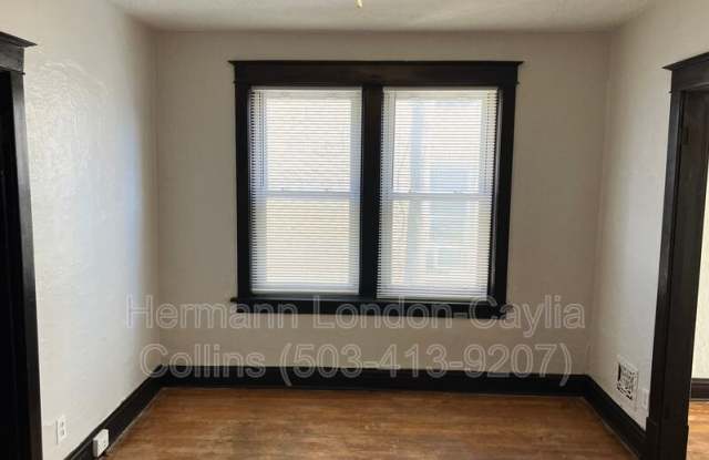 3753-3755 Dunnica Avenue Gallery 4