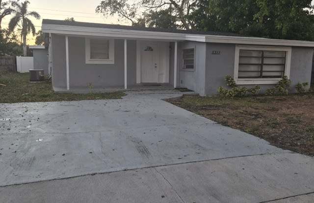 5311 Ne 10th Ave B photos photos