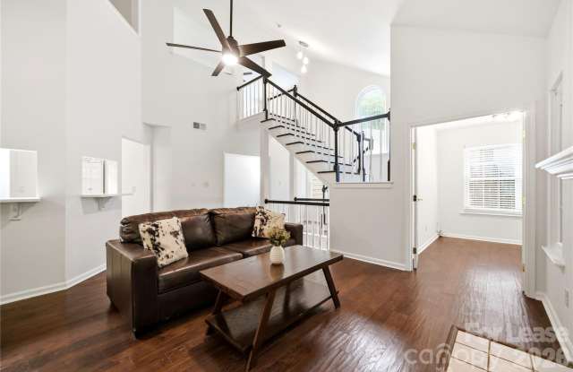 6150 Gray Gate Lane Gallery 1