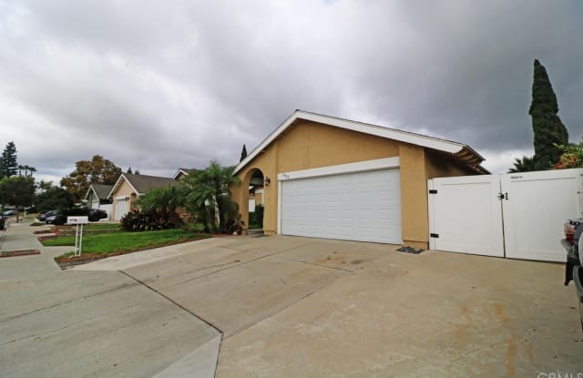 5902 Lynnbrook - 5902 Lynnbrook Plz, Yorba Linda, CA 92886