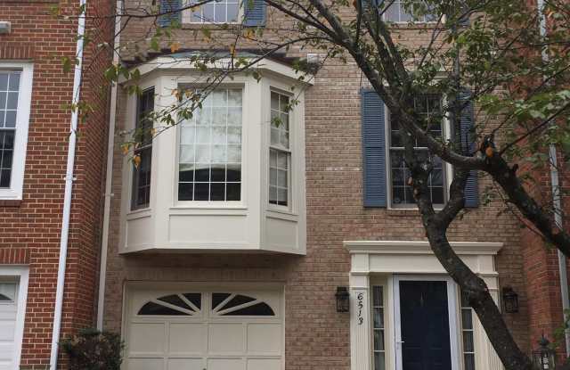 6513 MAJOR STREET Gallery 2