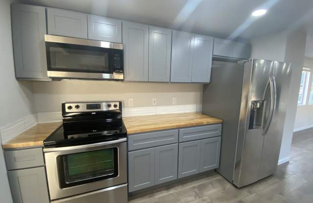 805 97th Street East Gallery 3