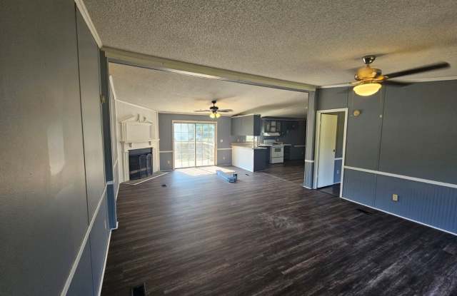 Home in Cabot Gallery 3