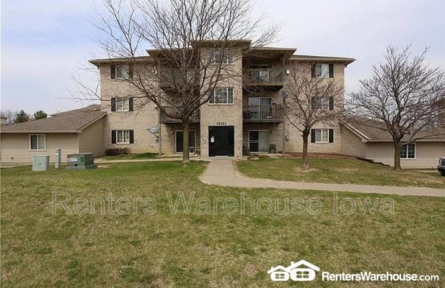 10121 Sutton Place` - 10121 Sutton Place, Urbandale, IA 50322