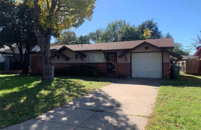 949 Dee Lane - 949 Dee Lane, Bedford, TX 76022