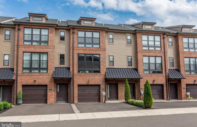 25 SIENNA PLACE photos photos