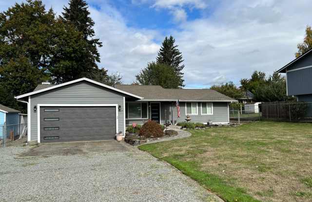 Scenic hill rambler home - full remodel - 3 bedroom 1.5 bathroom, 2 car garage - Available now. Gallery 1