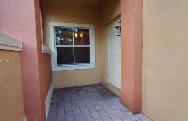 2231 Anchor Ct Gallery 2