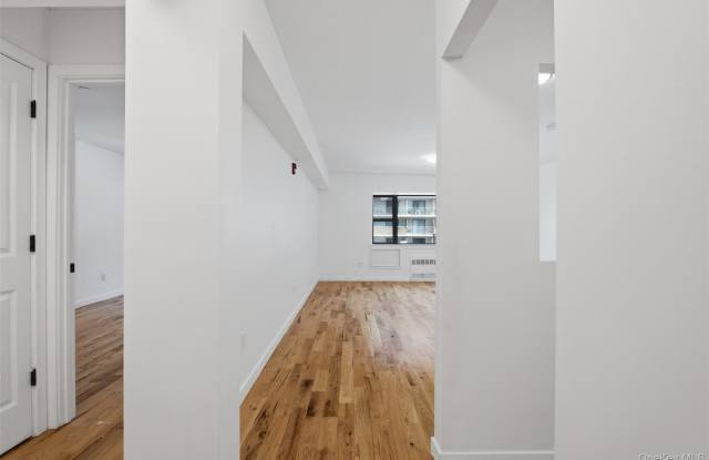 671 Bronx River Road Gallery 3