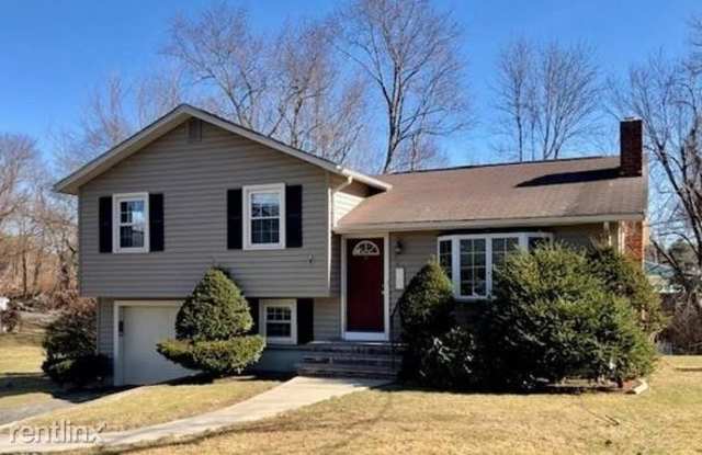 50 Irving Dr - 50 Irving Drive, Norfolk County, MA 02081