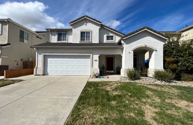 3 bedroom + a loft in desirable Manteca! photos photos