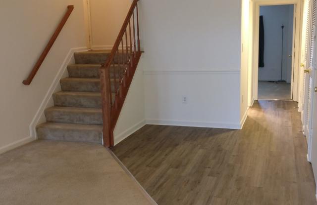 7908 Bayshore Dr Gallery 3