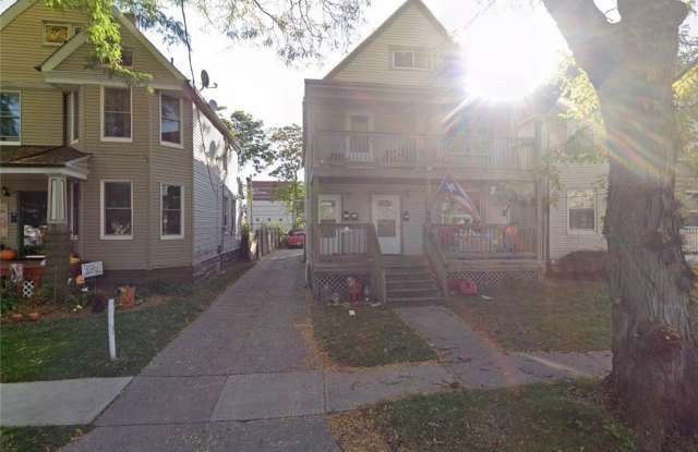 3147 W 82nd Street unit: 2 photos photos