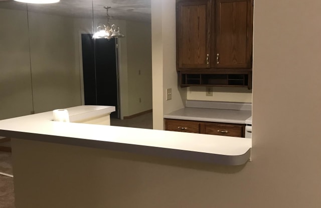 7636 Shawnee #208 Gallery 3