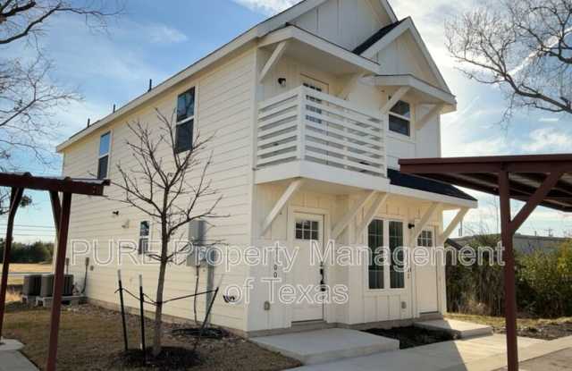 2002 2nd St photos photos