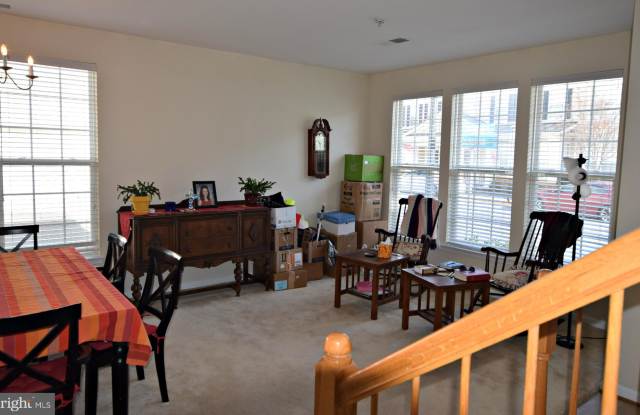 20245 MACGLASHAN TERRACE Gallery 3