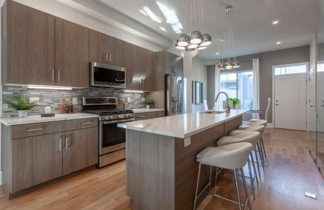 1026 Hyde St photos photos