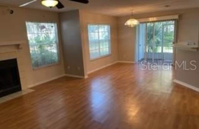 910 NORTHERN DANCER WAY Gallery 4