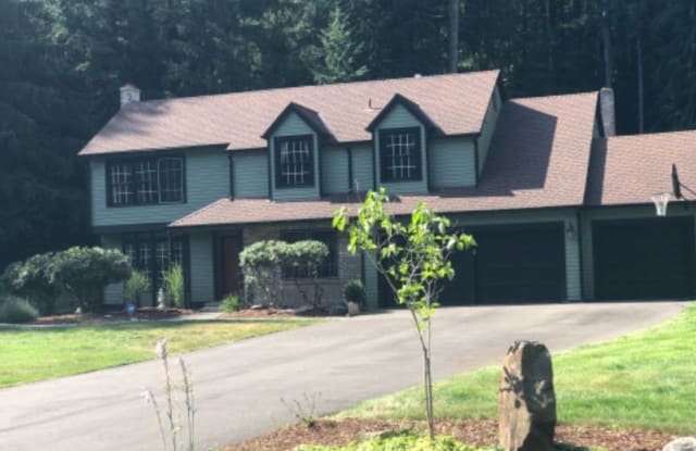 18304 NE 204th Ct - 18304 Northeast 204th Court, Cottage Lake, WA 98077