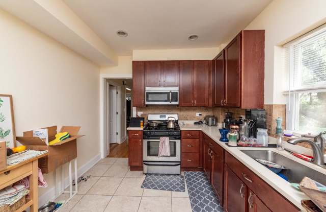 2700 N Artesian photos photos