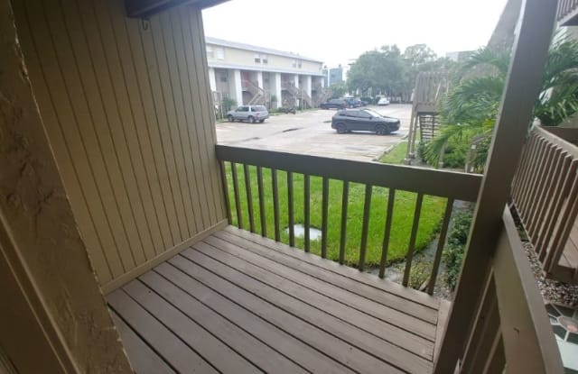 4902 W Gandy Blvd - 4902 W Gandy Blvd, Tampa, FL 33611