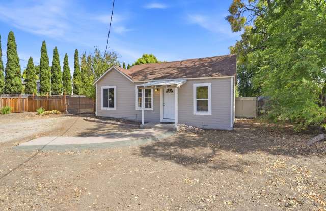 Large Corner Property Gallery 3