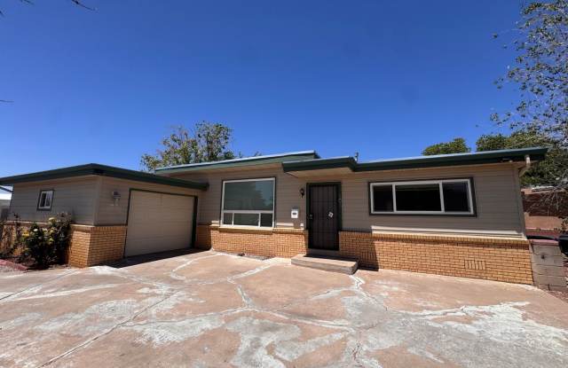 Beautiful 3 bedroom 2 bath. photos photos