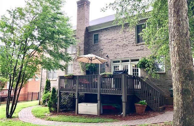 143 Foxfield Park Drive Gallery 4